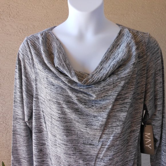 MARC NY Tunic Slimming Front - Picture 2 of 5